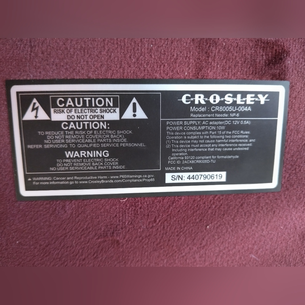 Crosley Red Portable Turntable - Picture 9 of 11